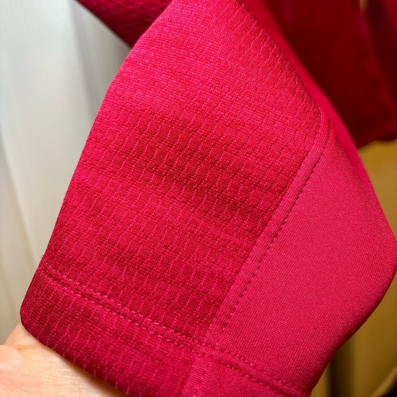 The North Face - Women's Magenta Pink Jacket Full Zip Lightweight Coat in Size S - Picture 7 of 14